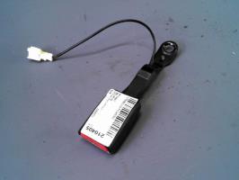 Attache ceinture avant gauche