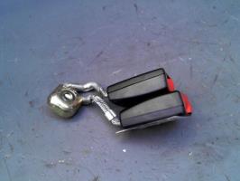 Attache ceinture arriere gauche
