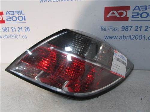 Fanale posteriore principale destro (luci) Opel Astra H Berlina 1.9 CDTI  - 1