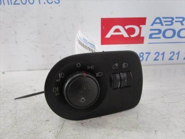 Devio luci Seat LEON II 2.0 TDI 140 CV  - 1