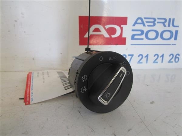 Commodo phare Seat LEON SC 1.4 G 125 CV  - 1