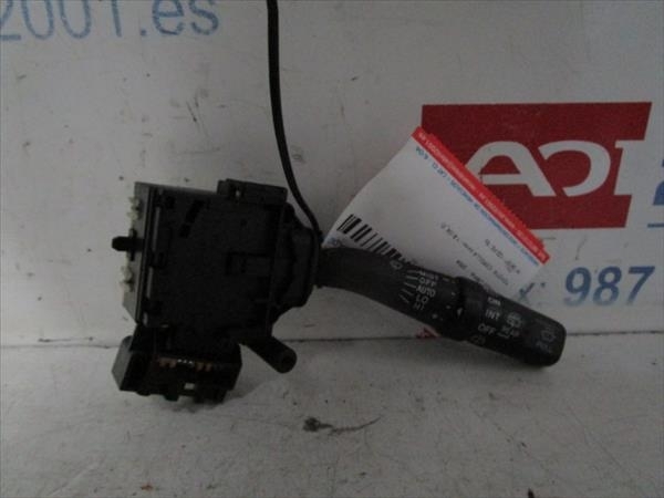 Commodo d'essuie glaces Toyota Corolla Verso (R1) 1.8 Sol  - 1
