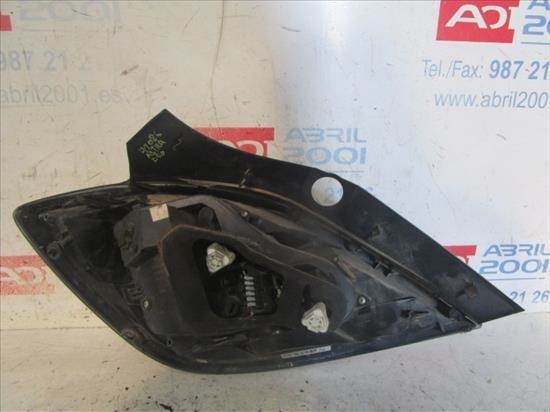 Fanale posteriore principale destro (luci) Opel Astra H Berlina 1.7 CDTI  - 1
