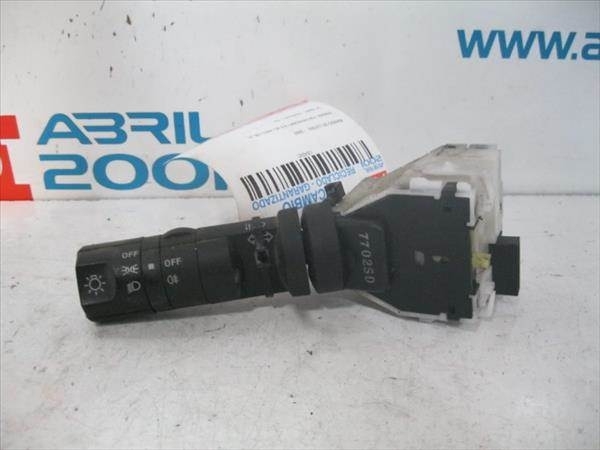 Commodo phare Nissan Pathfinder (R51) 2.5 dCi 4WD  - 1