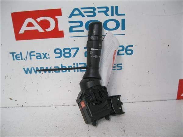 Devio tergicristalli Toyota Auris (E15) 1.4 D-4D  - 1