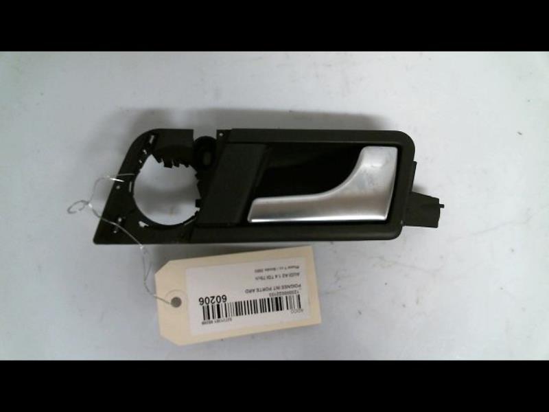 Poignee interieur arriere droit AUDI A2 Diesel - 1