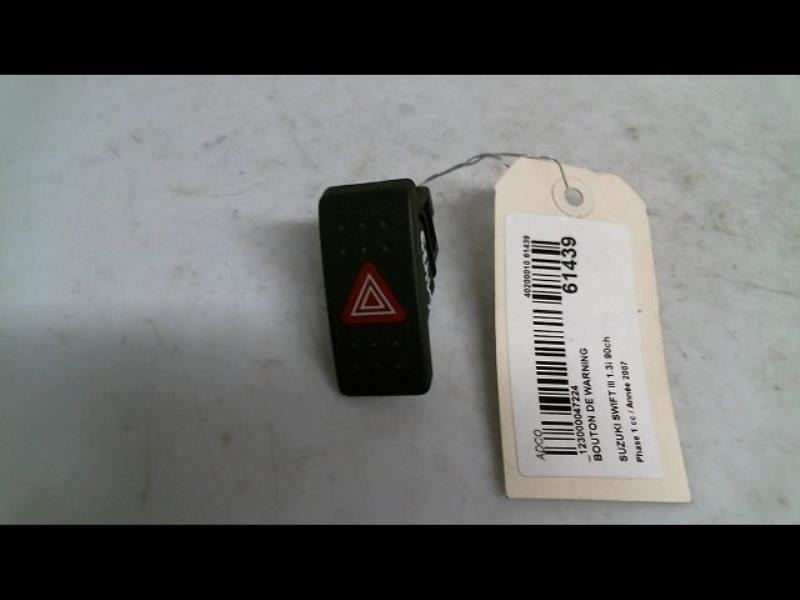 Bouton de warning SUZUKI SWIFT 3 Essence - 1
