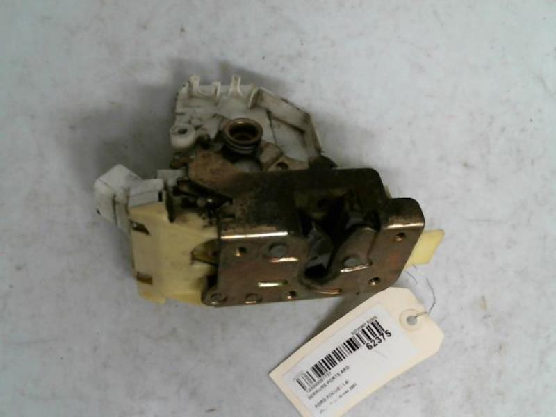 Serrure arriere droit FORD FOCUS 1 Essence - 1