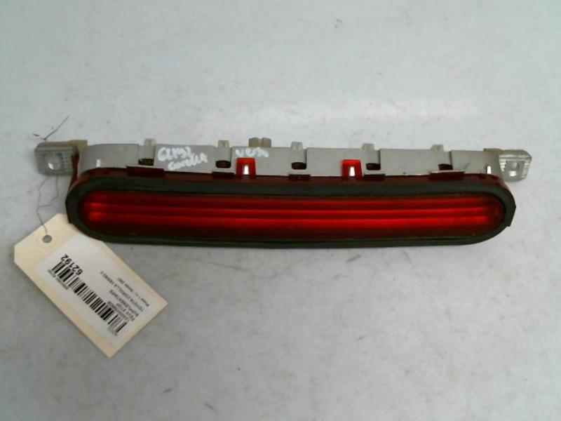 Feu arriere stop central TOYOTA COROLLA VERSO 2 Diesel - 1