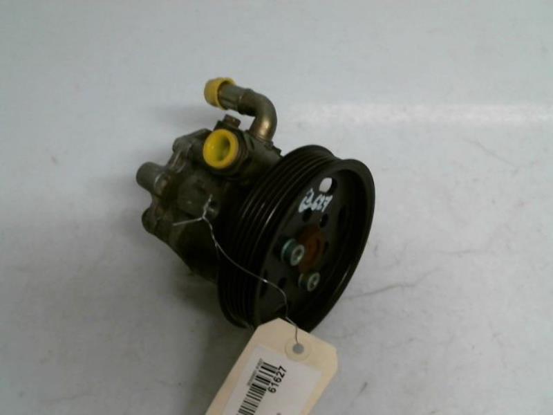 Pompe de direction VOLKSWAGEN GOLF 4 Essence - 1