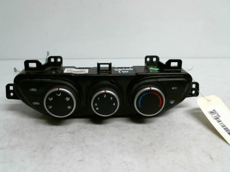 Commande chauffage HYUNDAI I10 2 Essence - 1