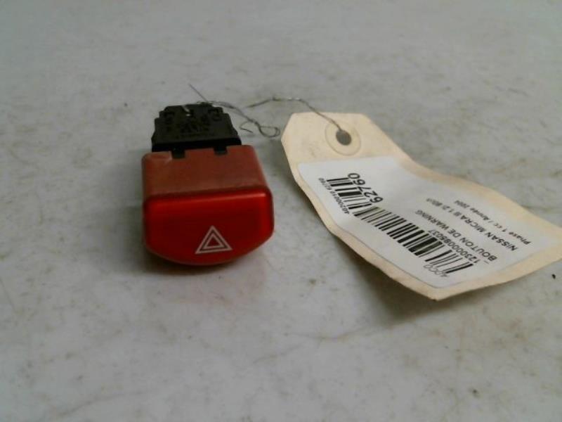 Bouton de warning NISSAN MICRA 3 Essence - 1