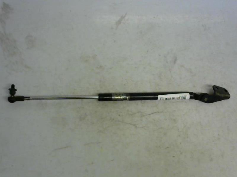 Verin de coffre SUZUKI SWIFT 3 Essence - 1