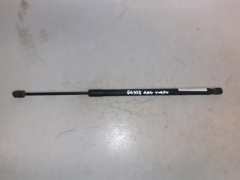 Verin de coffre TOYOTA COROLLA VERSO 2 Diesel - 1