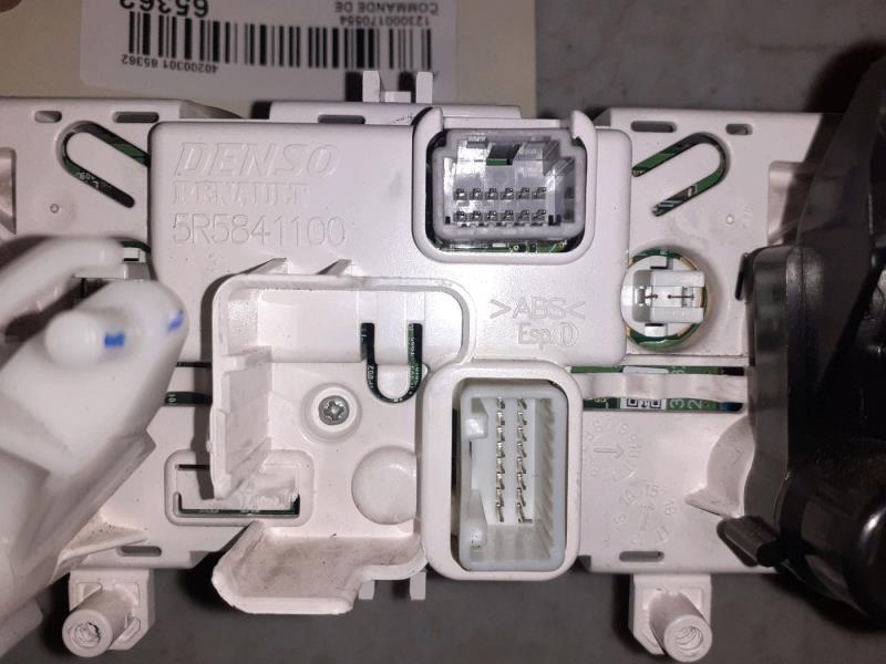 Commande chauffage RENAULT CLIO 4 Diesel - 1