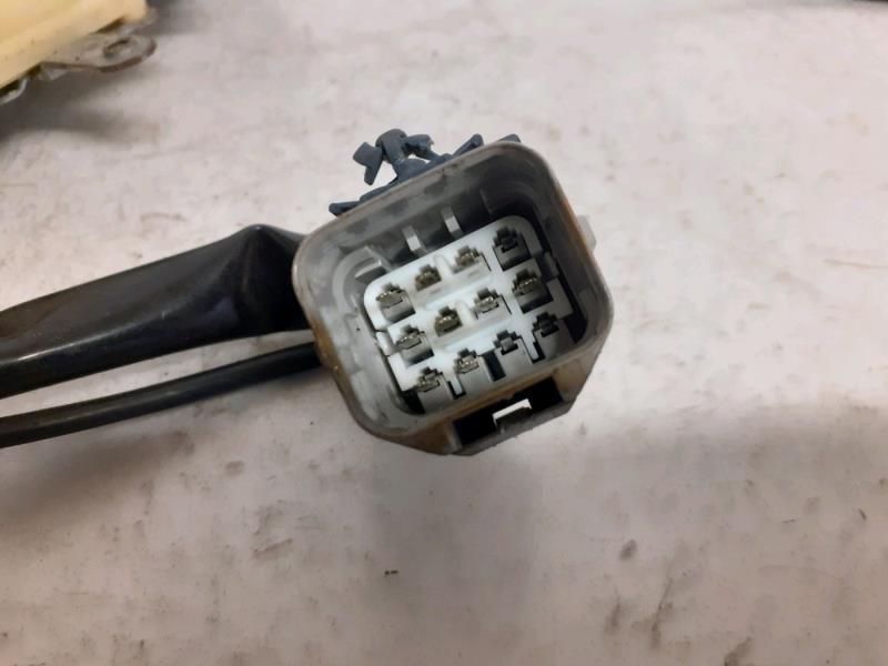 Serrure avant droit LEXUS RX 1 Essence - 1