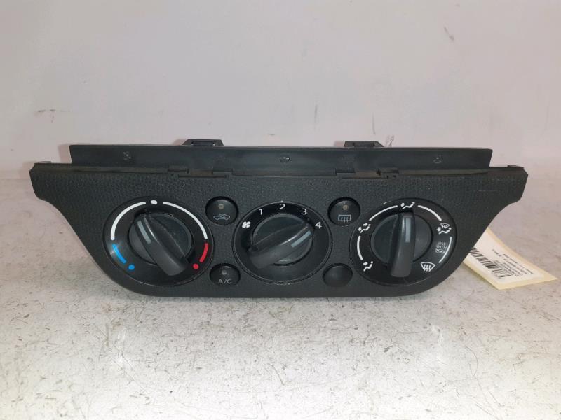 Commande chauffage SUZUKI SWIFT 3 Essence - 1