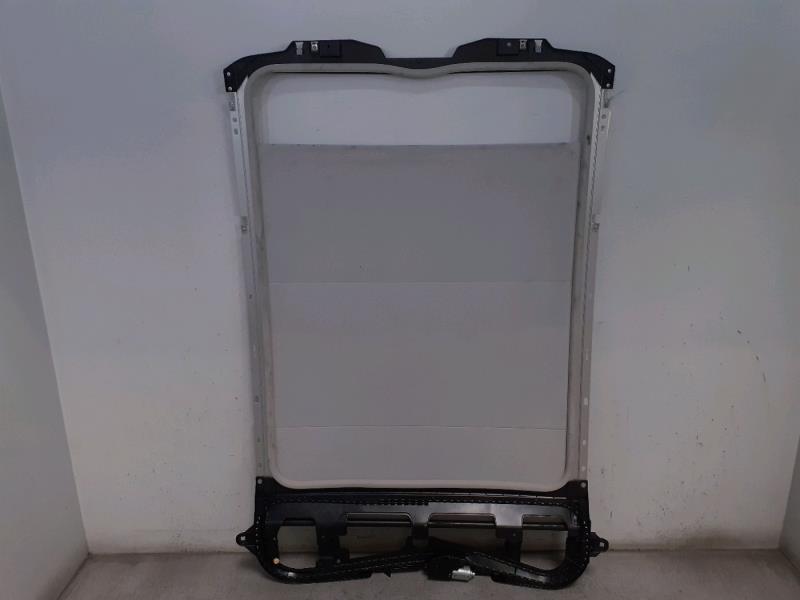Toit ouvrant PEUGEOT 5008 1 Diesel - 1