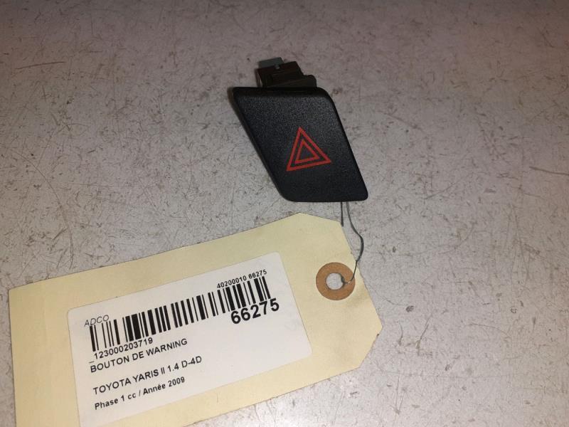 Bouton de warning TOYOTA YARIS 2 Diesel - 1