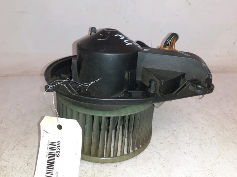 Ventilateur chauffage AUDI A4 1 8D Essence - 1