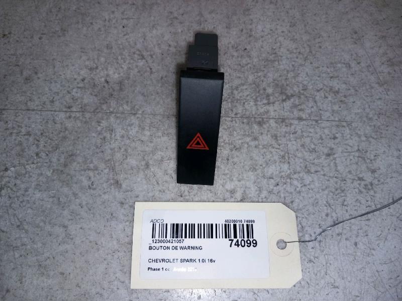 Bouton de warning CHEVROLET SPARK Essence - 1