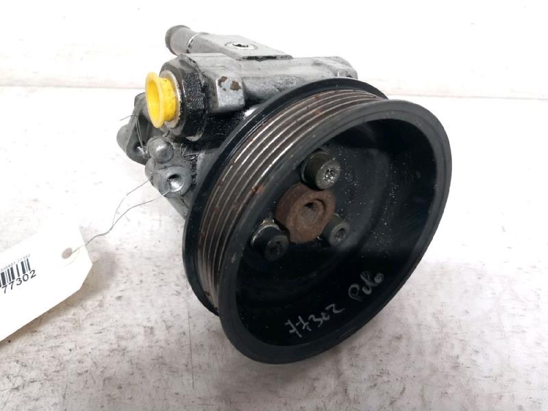 Pompe de direction VOLKSWAGEN POLO 3 Essence - 1