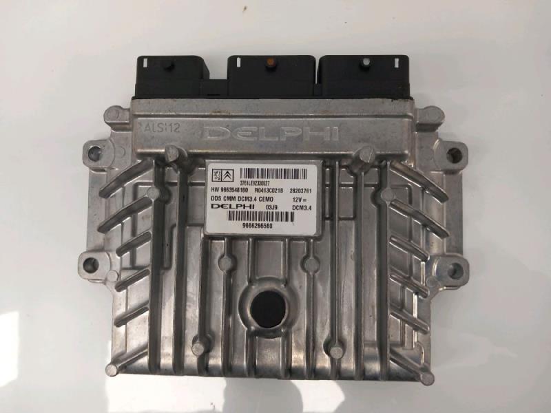 Calculateur CITROEN C5 2 Diesel - 1