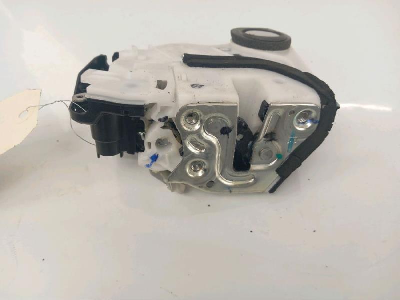 Serrure avant droit SUZUKI CELERIO Essence - 1