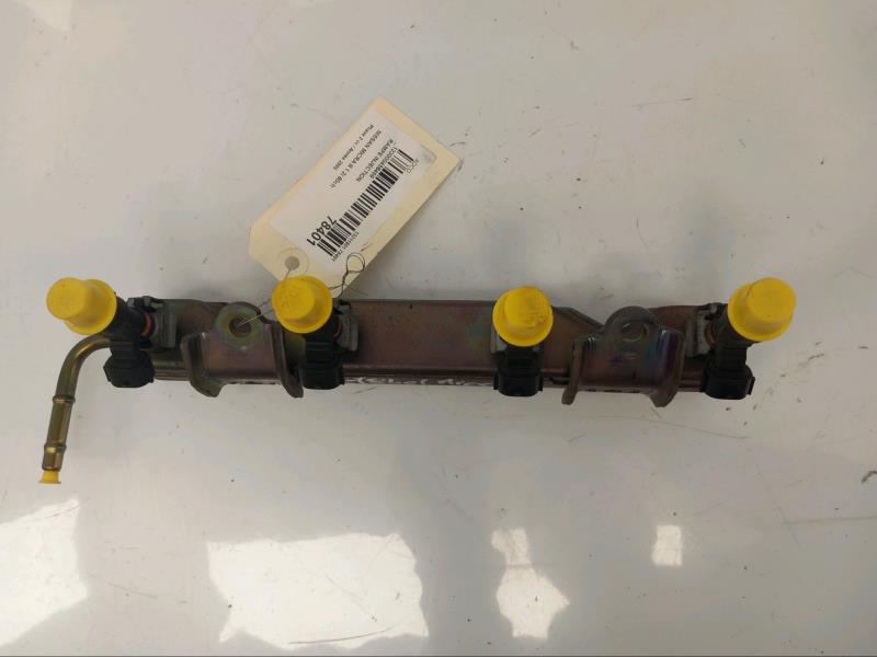 Rampe injection NISSAN MICRA 3 Essence - 1
