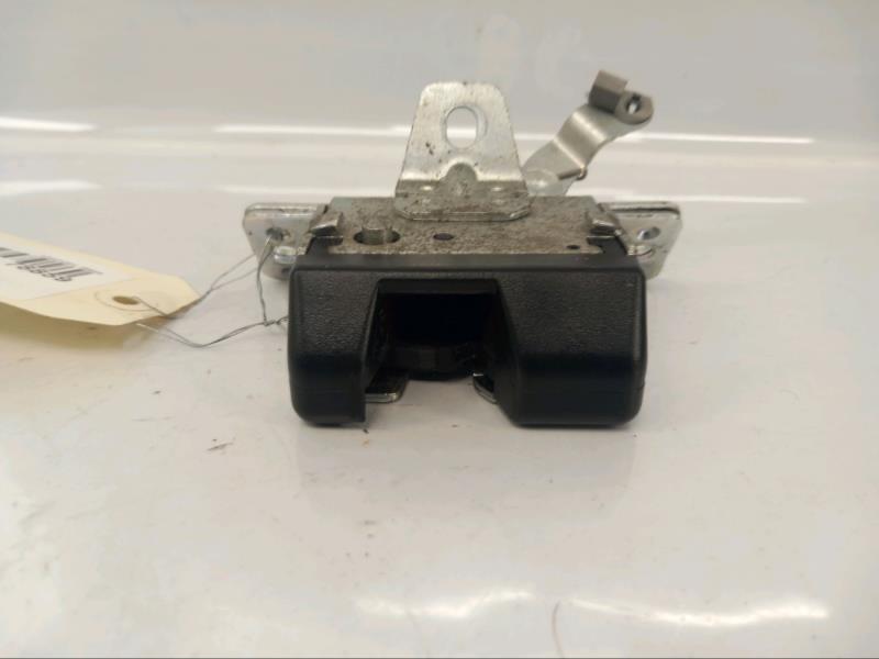 Serrure de hayon OPEL CORSA C Diesel - 1
