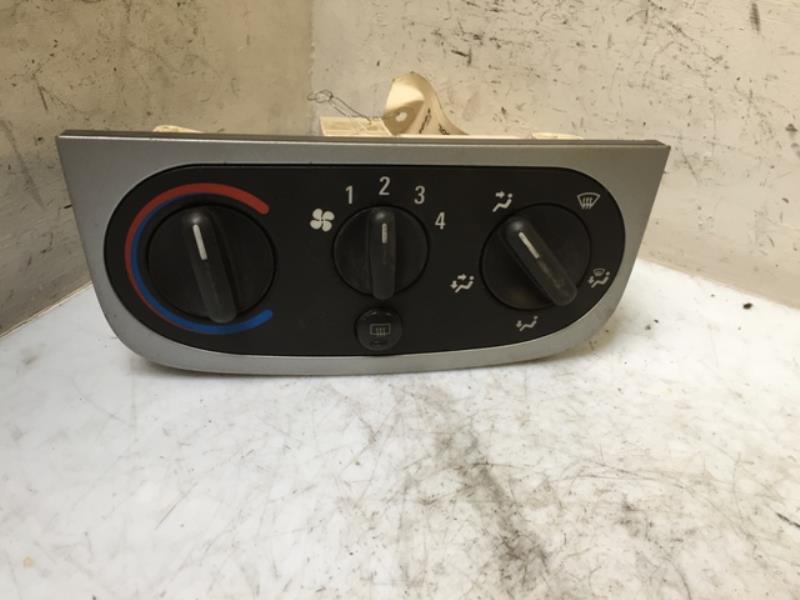 Commande chauffage OPEL CORSA 3 C Diesel - 1