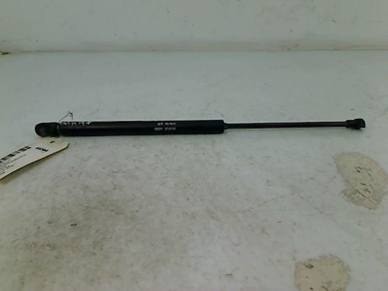 Verin de coffre ALFA ROMEO 147  - 1
