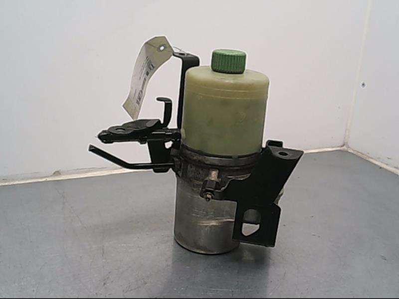 Pompe de direction VOLKSWAGEN POLO IV Diesel - 1