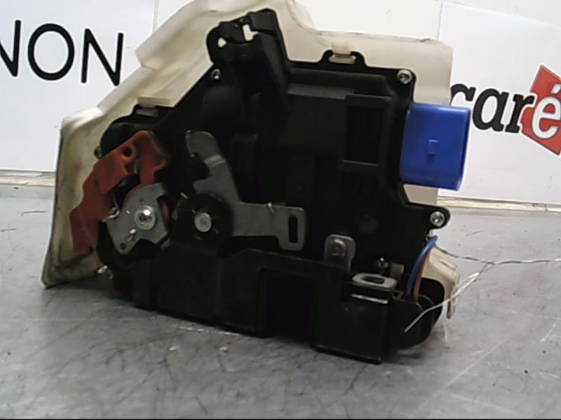Serrure avant gauche VOLKSWAGEN GOLF V Diesel - 1