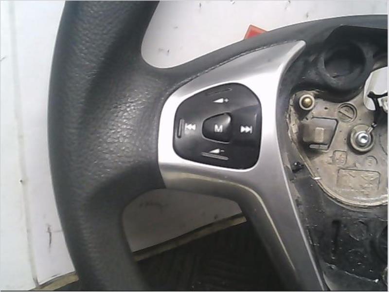 Volant FORD FIESTA VI Essence - 1