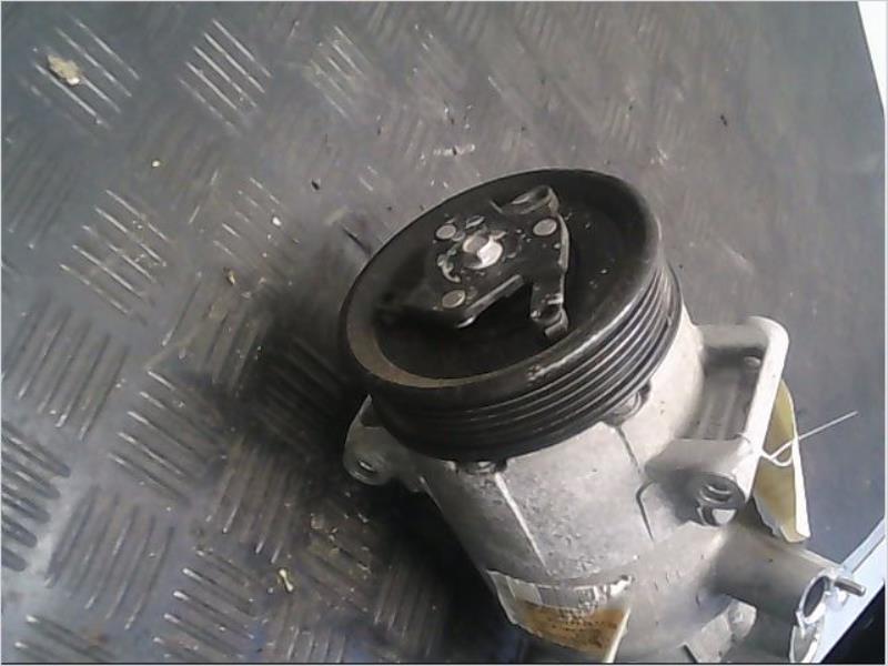 Compresseur clim VOLKSWAGEN GOLF VI Diesel - 1