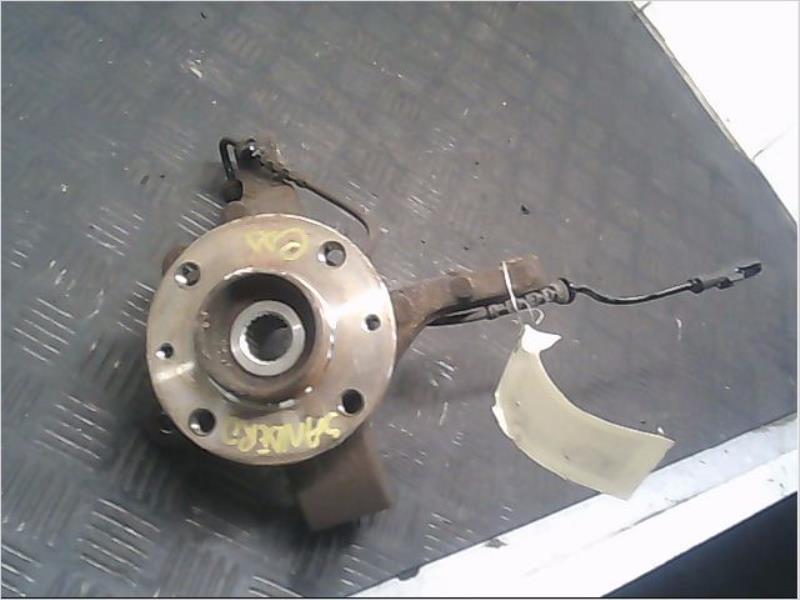 Fusee avant gauche DACIA SANDERO I Essence - 1
