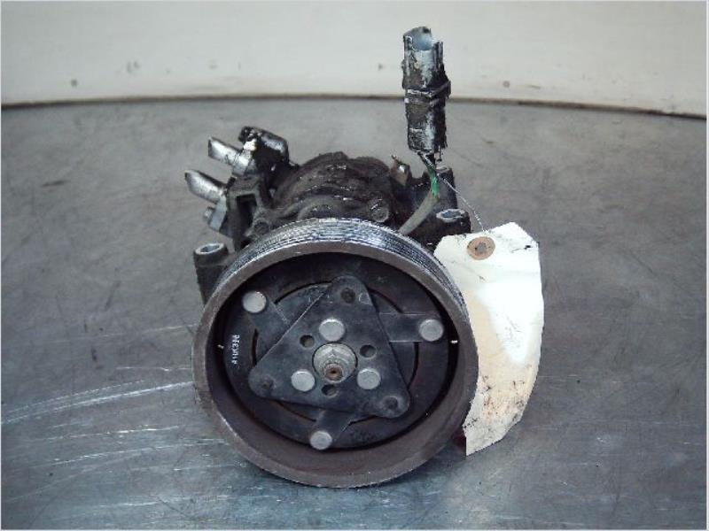 Compresseur clim RENAULT CLIO III Essence - 1
