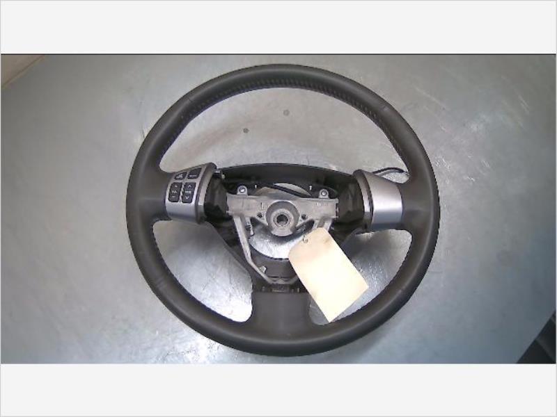 Volant SUZUKI SWIFT III Essence - 1