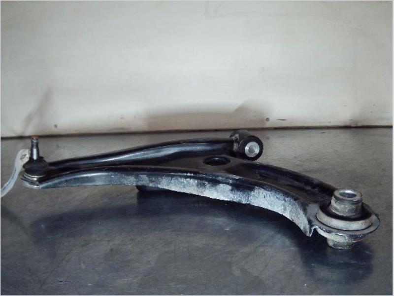 Triangle avant gauche SUZUKI SWIFT V Essence - 1