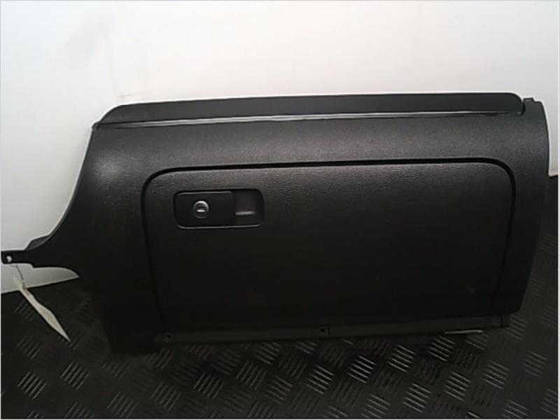 Boite a gants VOLKSWAGEN GOLF VI Diesel - 1