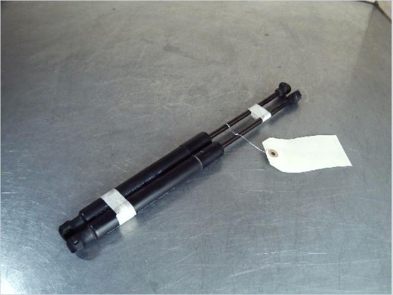 Verin de capot RENAULT CAPTUR Diesel - 1