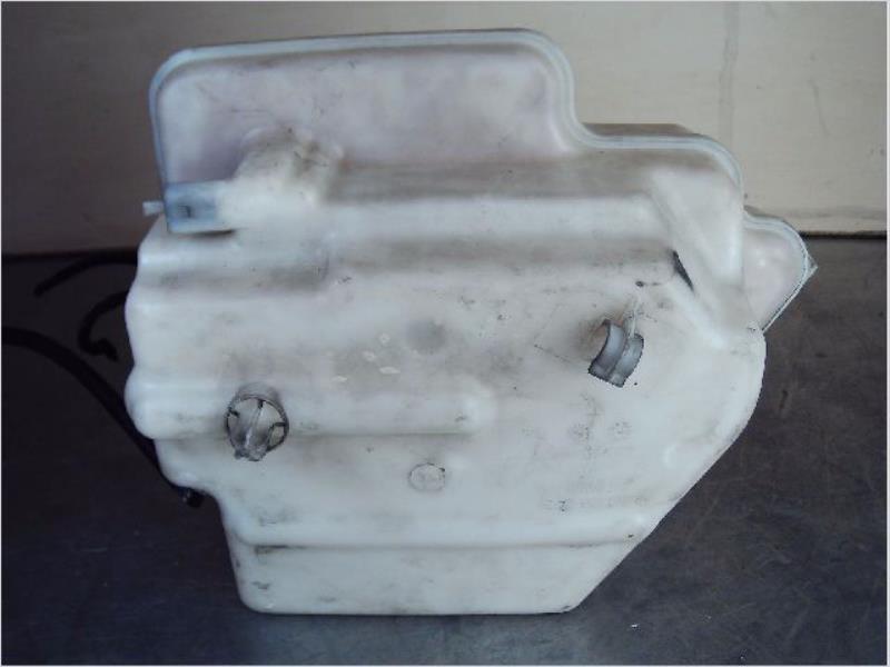 Vase de lave glace MERCEDES CLASSE CLA Diesel - 1