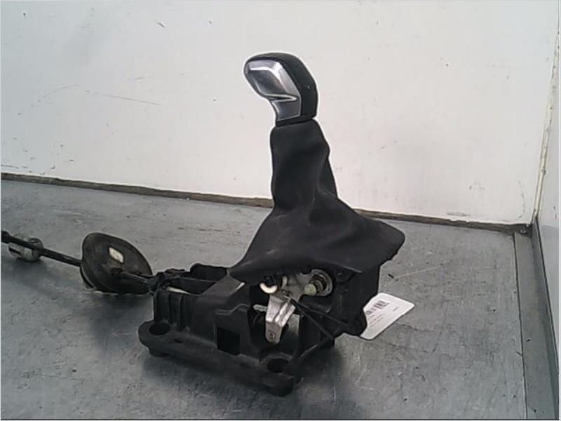 Levier de vitesses PEUGEOT 208 Diesel - 1