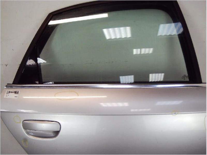 Porte arriere droit AUDI A4 II Diesel - 1