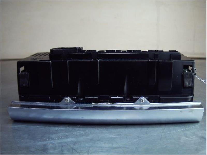 Commande chauffage AUDI A4 II Diesel - 1