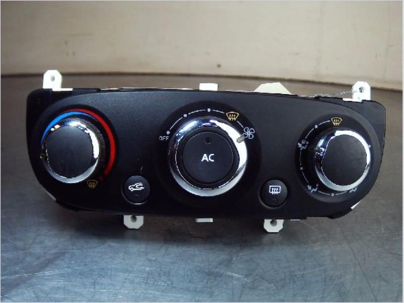 Commande chauffage RENAULT CLIO IV Essence - 1