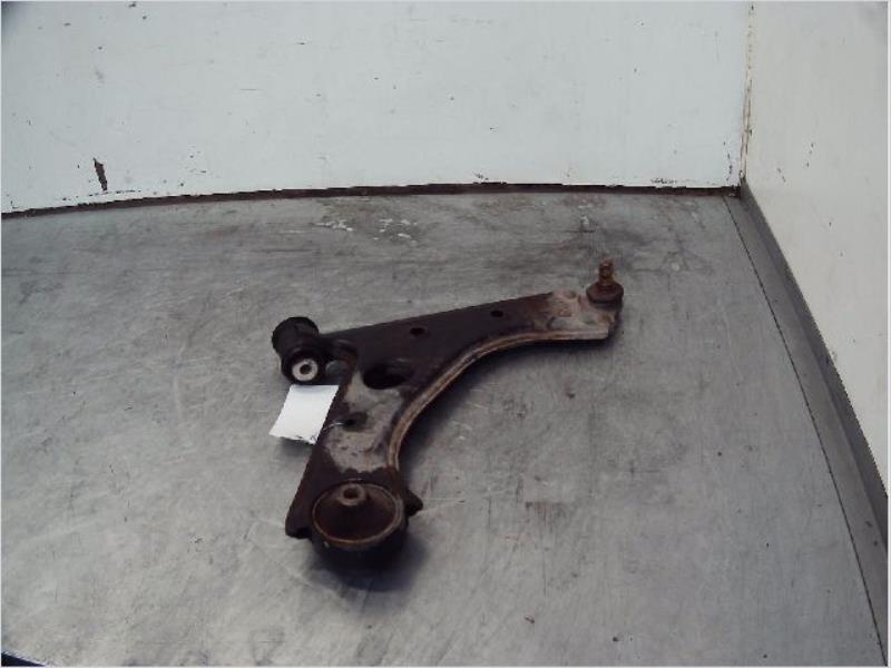 Triangle avant droit OPEL CORSA IV Essence - 1
