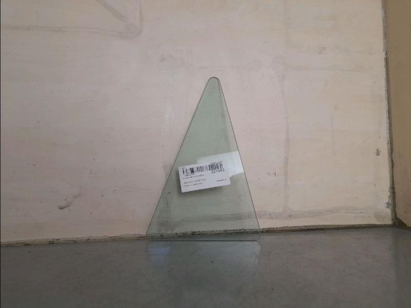 Custode arriere droit MAZDA 3 II Essence - 1