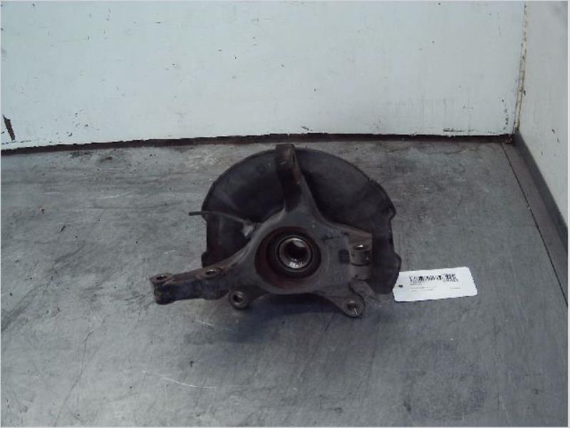 Fusee avant droit SUZUKI SWIFT III Essence - 1